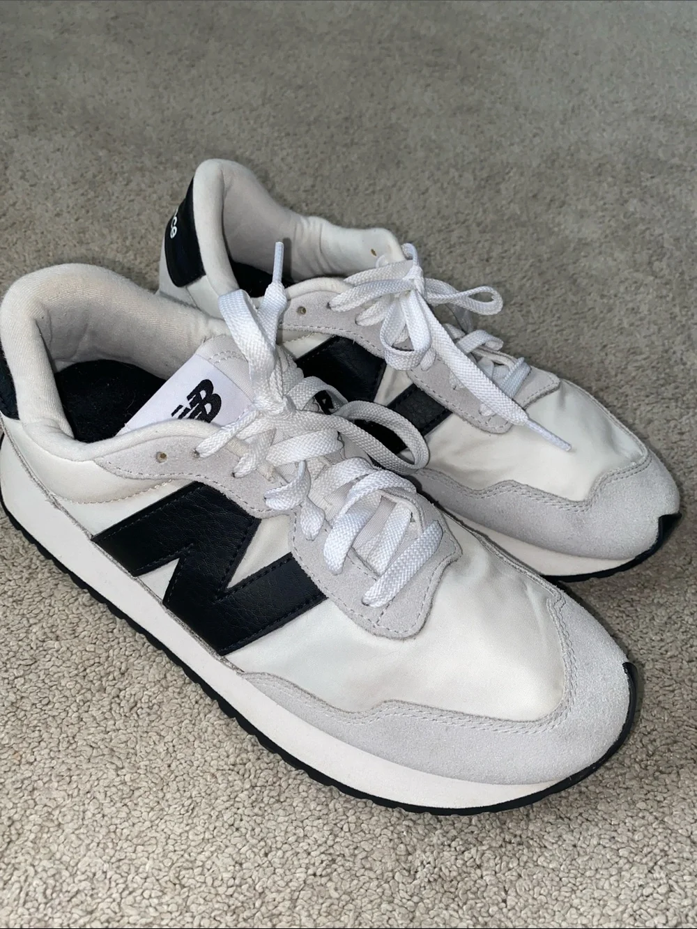 New Balance 237 Black / White WS237BW Women's Size 8.5 Men’s 7